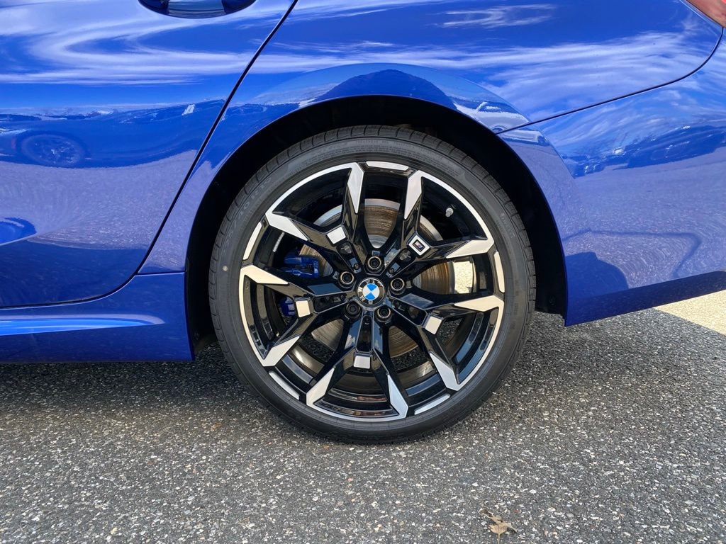 New 2026 BMW 330i xDrive Sedan w/ Premium Package image 5