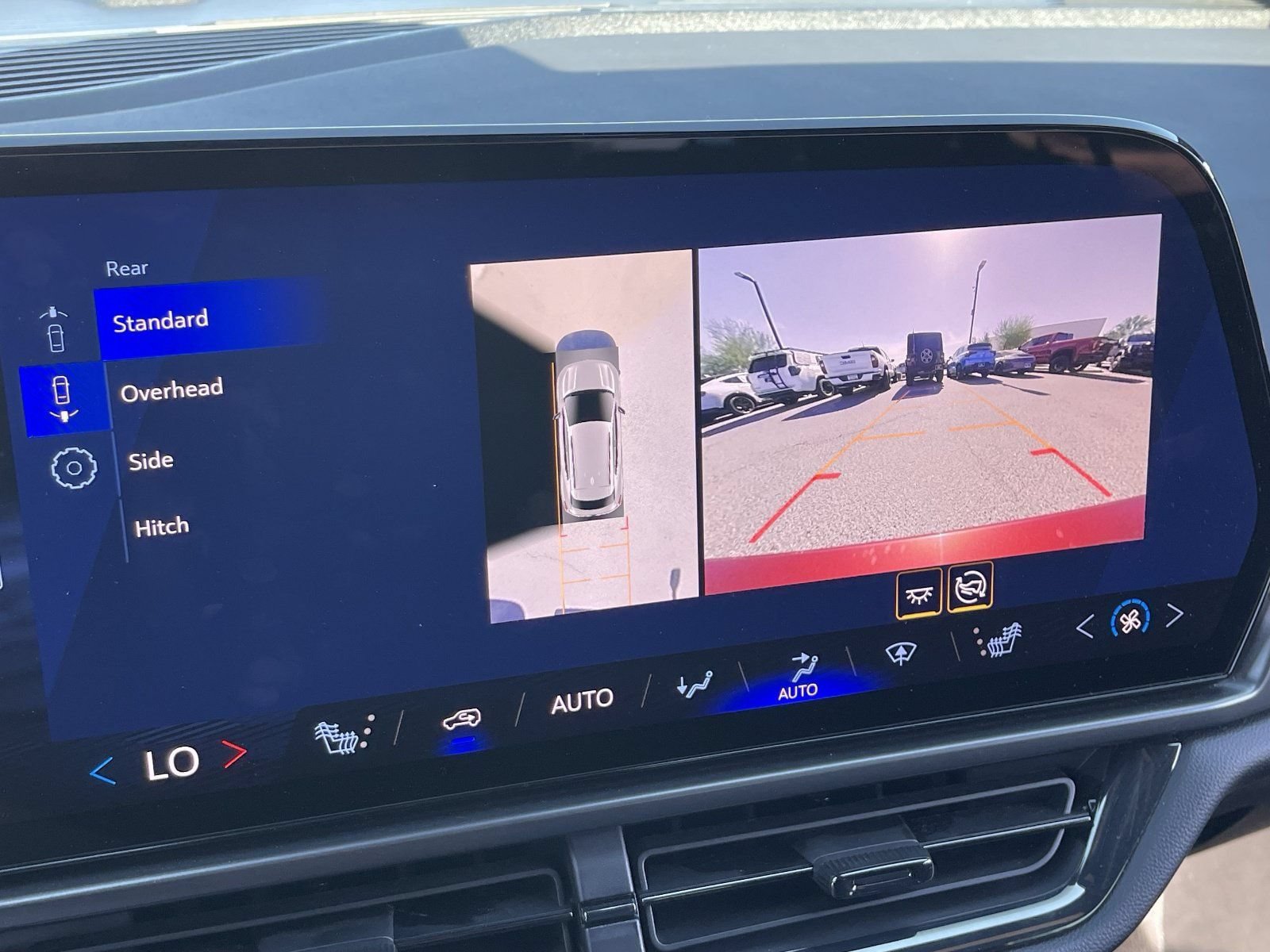 Certified 2024 Chevrolet Equinox EV RS FWD image 30
