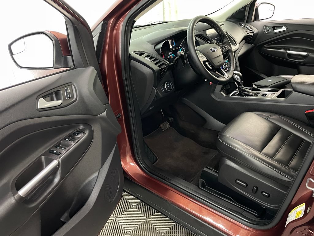 Used 2018 Ford Escape SEL AWD/4WD image 19