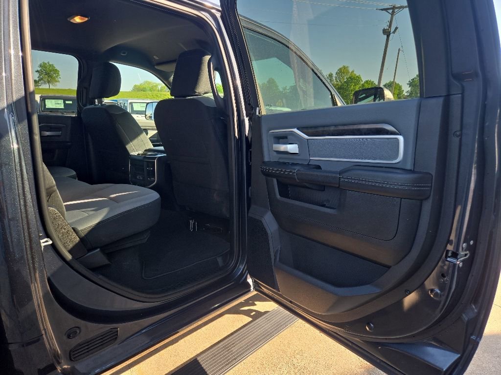 Used 2022 RAM 2500 Big Horn w/ Level B Equipment Group AWD/4WD image 89