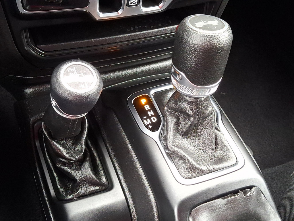 Used 2022 Jeep Wrangler Unlimited Sport image 29