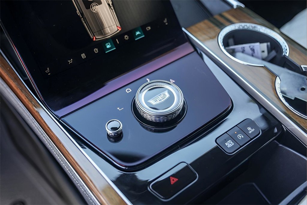 Certified 2025 Cadillac Escalade Sport Platinum w/ LPO, Floor Liner Package image 18