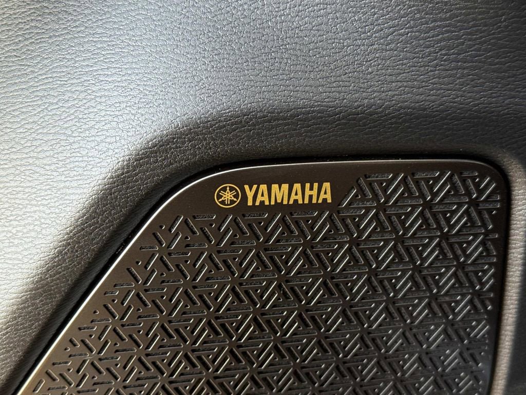 New 2026 Mitsubishi Outlander SE image 20