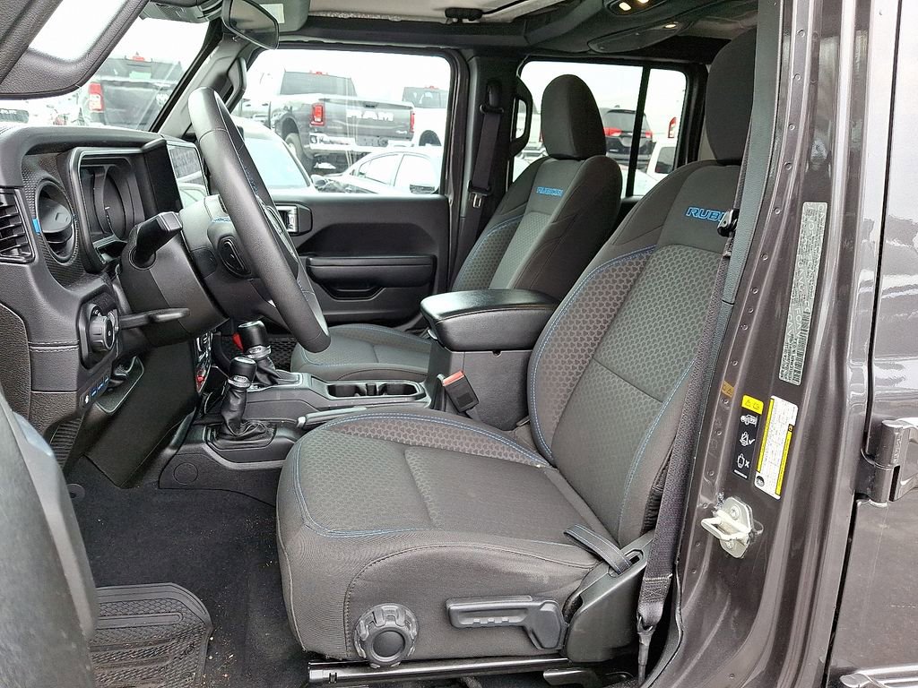 Used 2024 Jeep Wrangler Unlimited Rubicon 4xe image 13