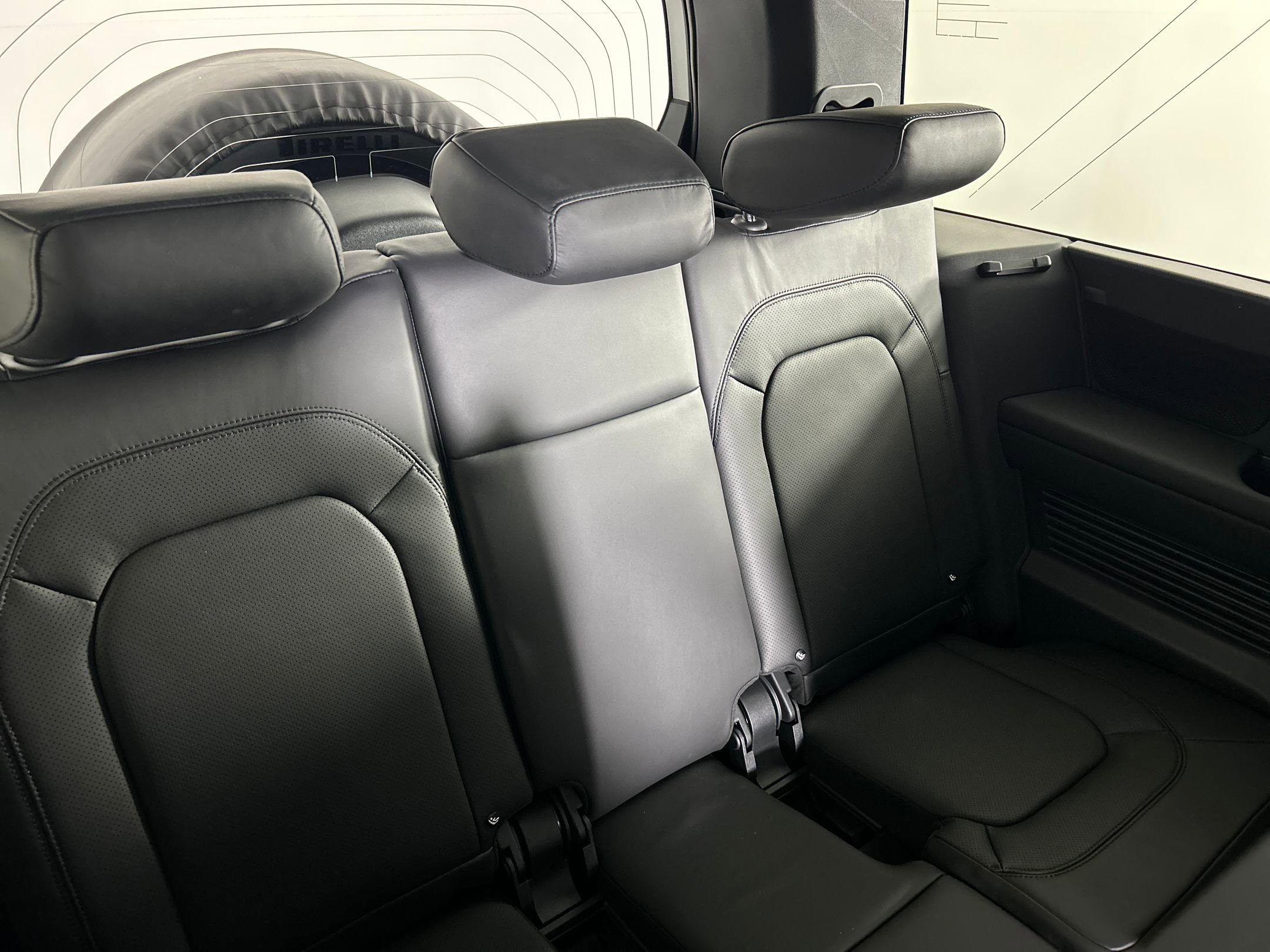 New 2025 Land Rover Defender 130 S image 22