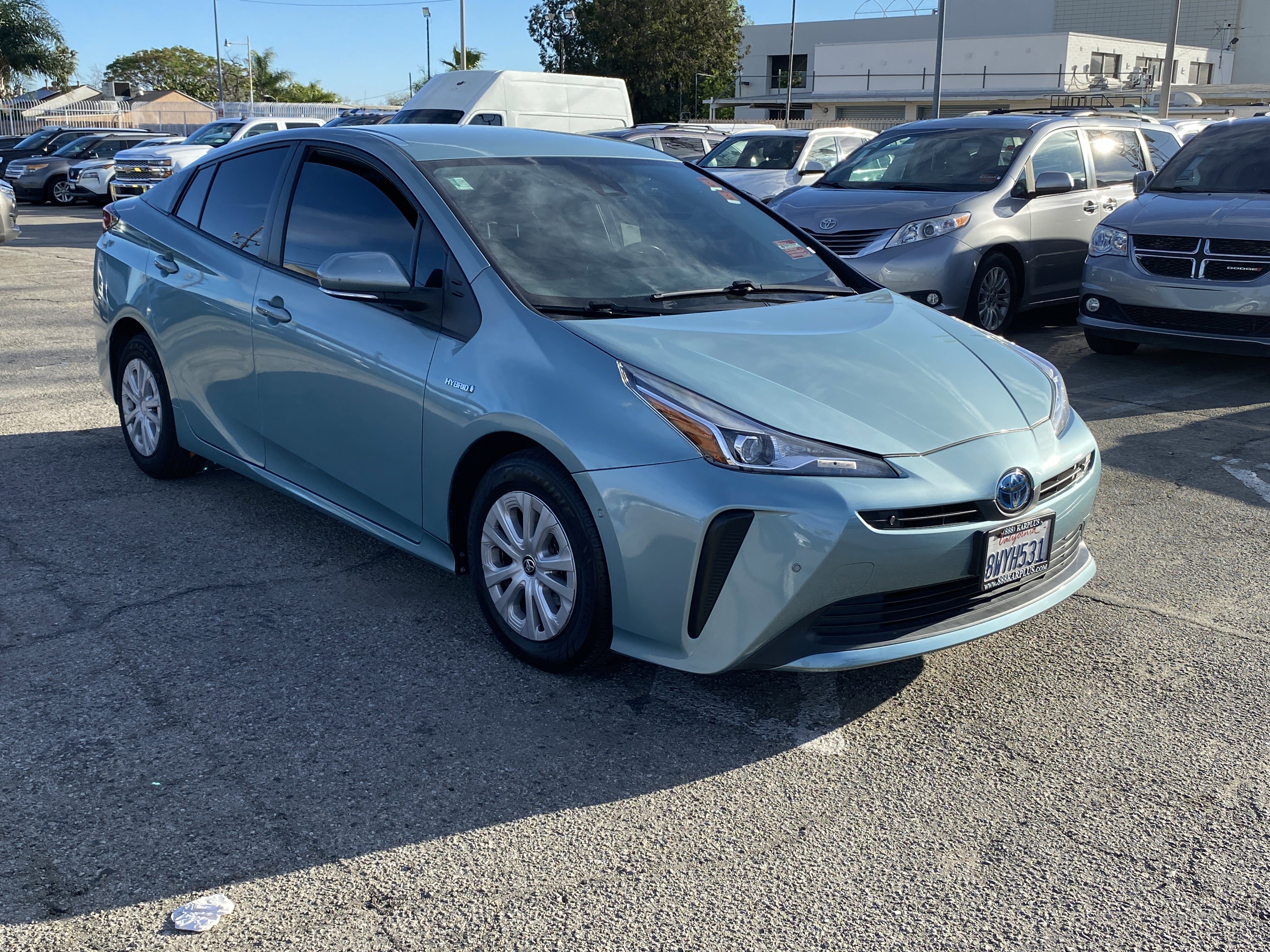 Used 2021 Toyota Prius LE FWD image 4