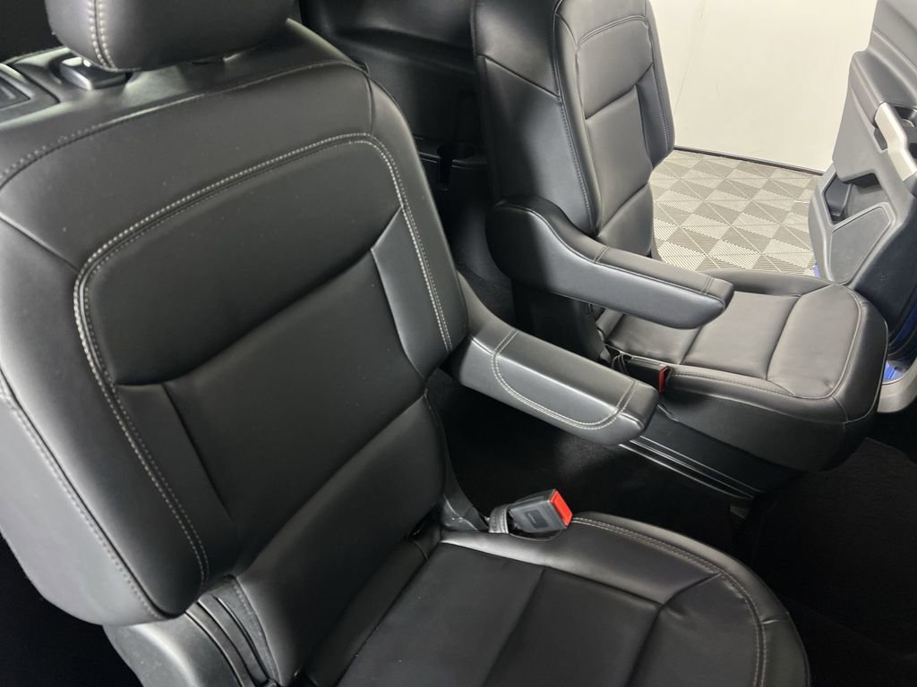 Used 2023 Ford Explorer XLT w/ Equipment Group 202A image 27