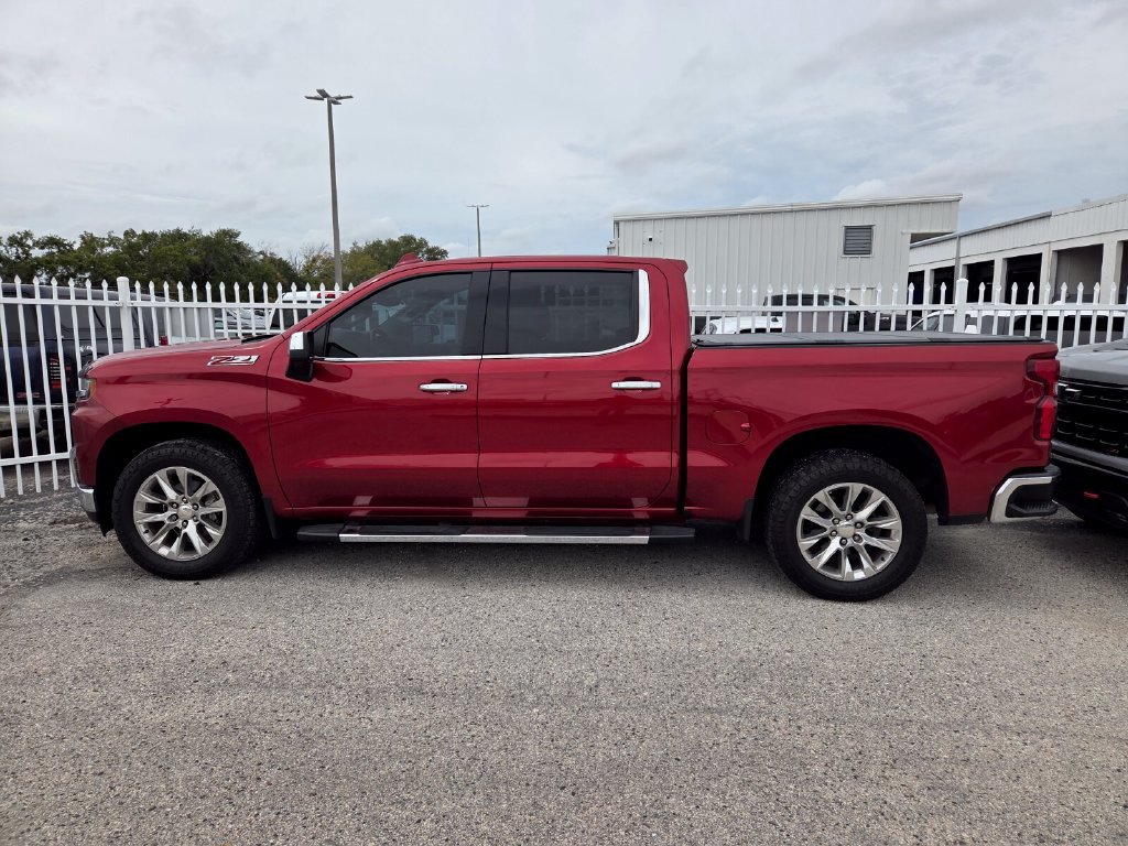Used 2022 Chevrolet Silverado 1500 LTZ w/ LTZ Premium Package AWD/4WD image 6