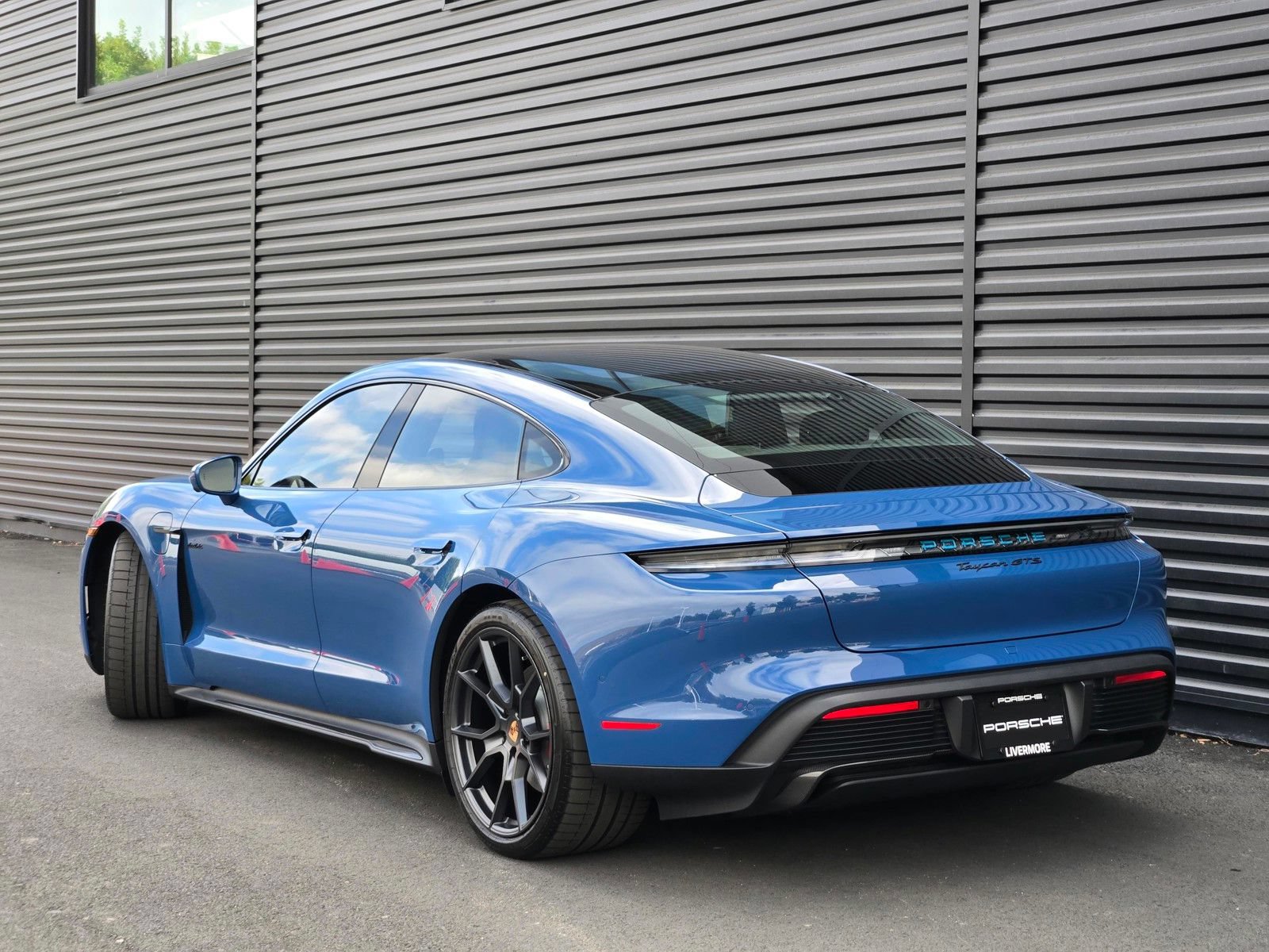 New 2026 Porsche Taycan GTS AWD/4WD image 2