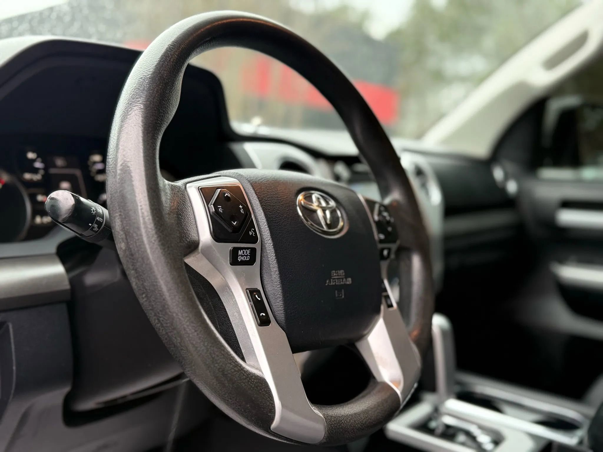 Used 2018 Toyota Tundra SR5 w/ SR5 Upgrade Package image 20