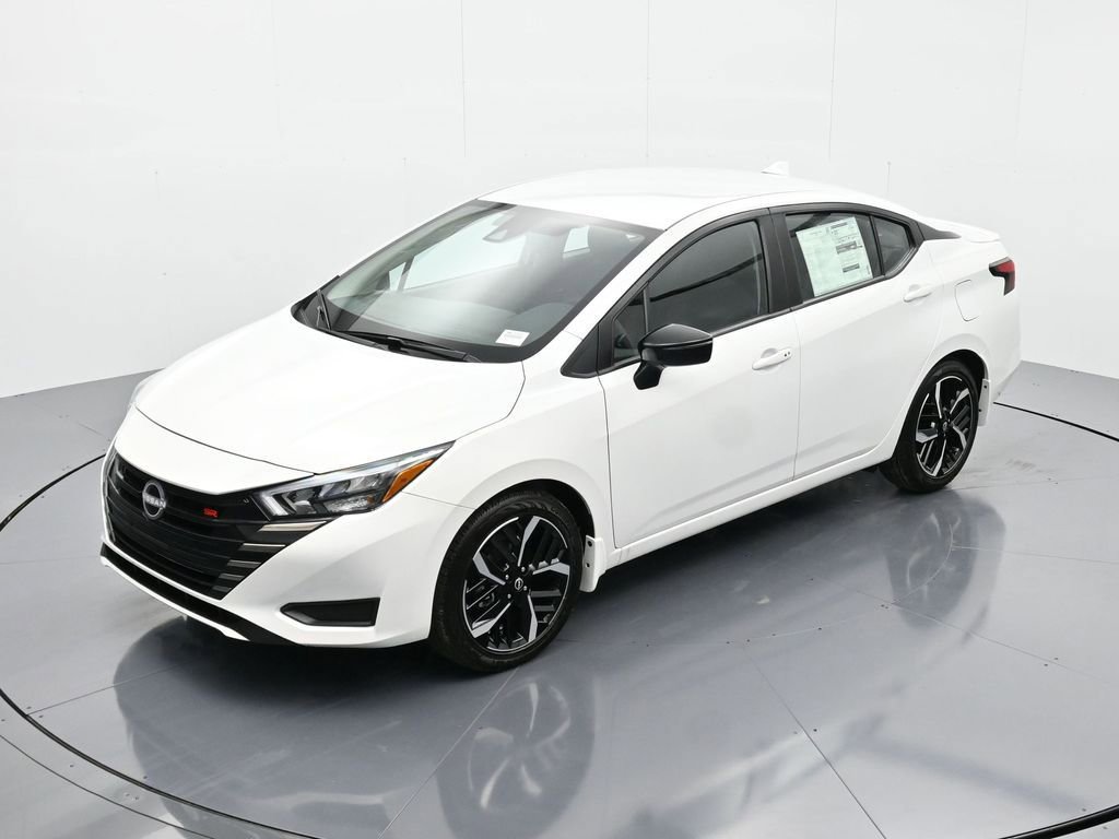 New 2025 Nissan Versa SR w/ Trunk Package FWD image 33