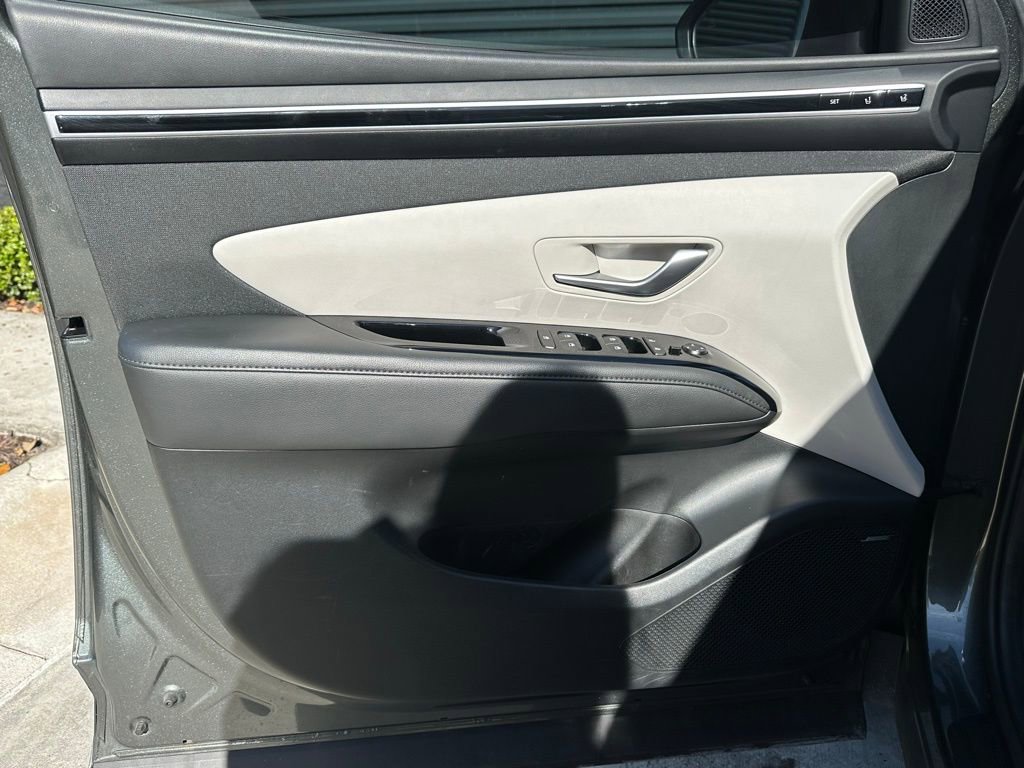 Used 2023 Hyundai Tucson Limited image 19