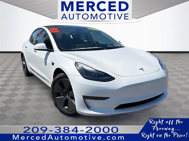 Used 2023 Tesla Model 3 Standard Range image 1