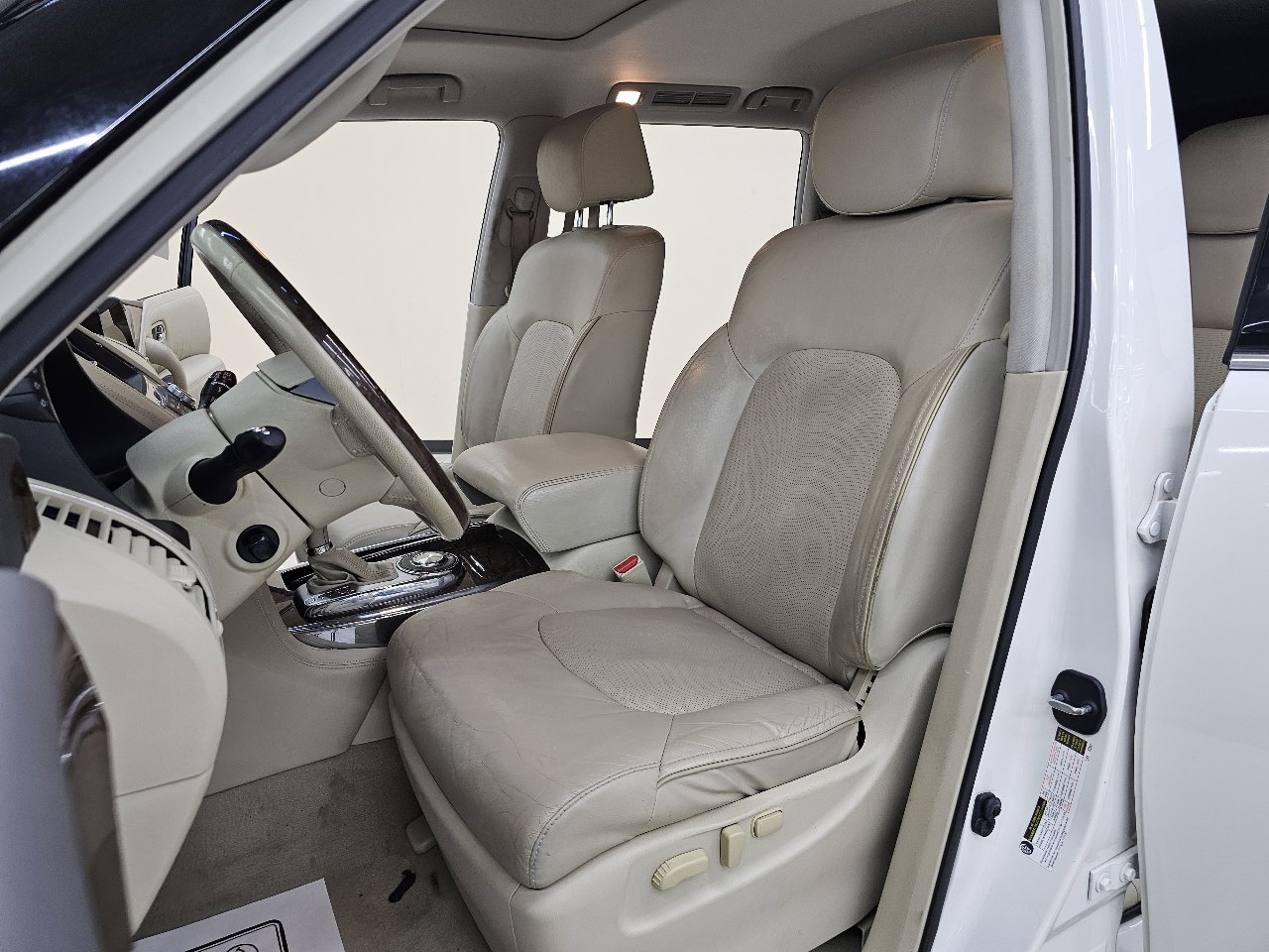 Used 2016 INFINITI QX80 2WD w/ 22" Wheel Package image 16