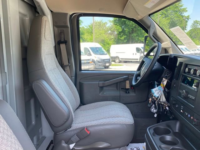 New 2024 GMC Savana 3500 w/ Power Convenience Package image 33