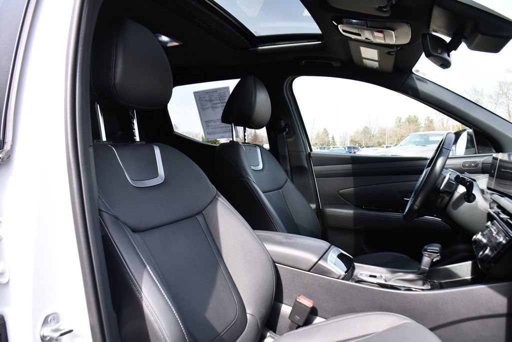 Used 2025 Hyundai Santa Cruz Limited image 16