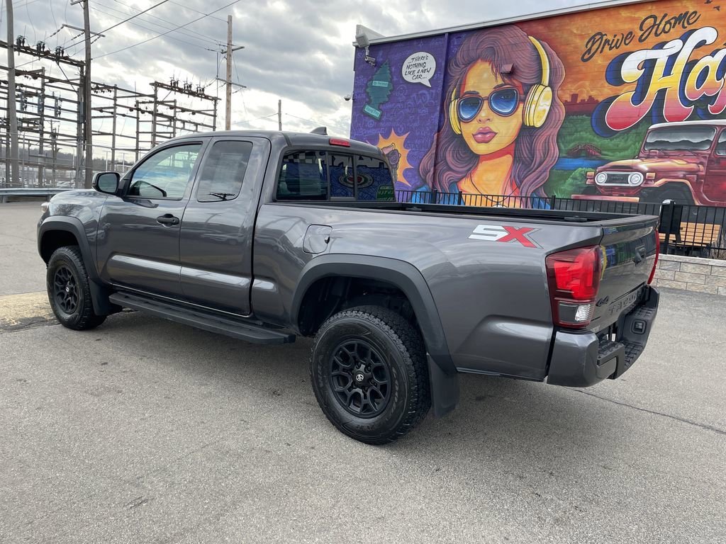 Certified 2020 Toyota Tacoma SR w/ SX Package AWD/4WD image 3