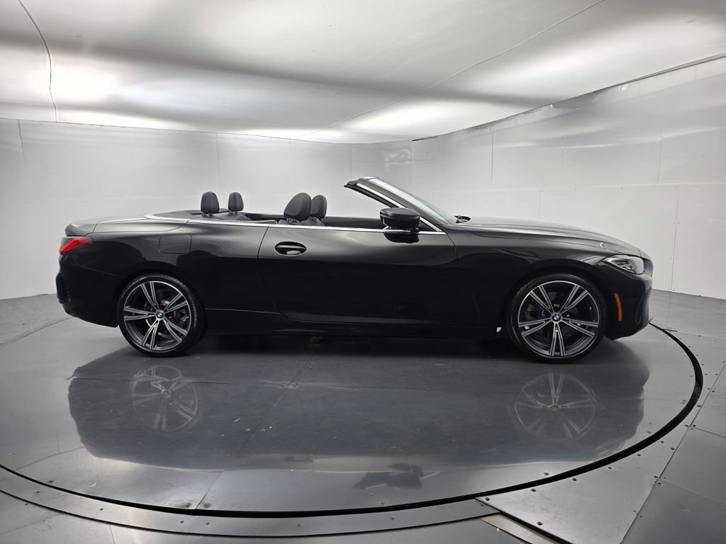 Used 2024 BMW 430i Convertible w/ Premium Package RWD image 3