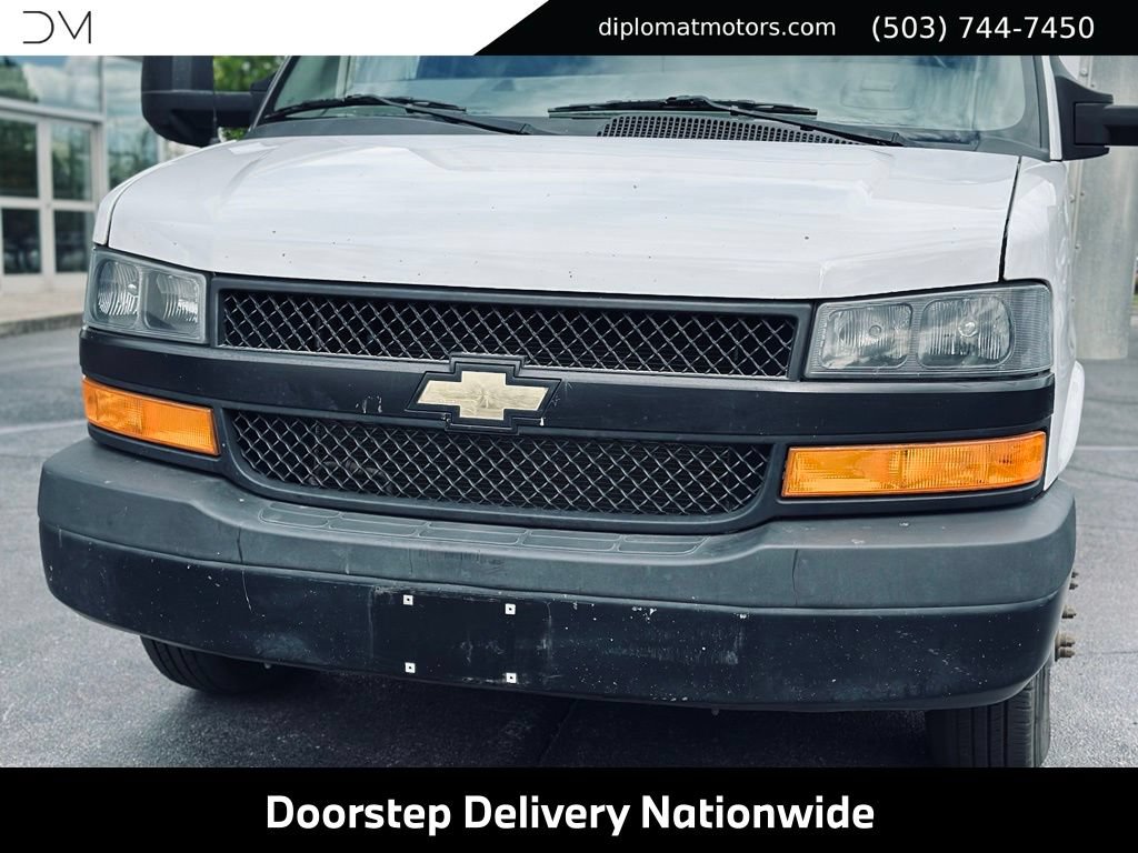 Used 2021 Chevrolet Express 4500 Extended w/ Power Convenience Package RWD image 14