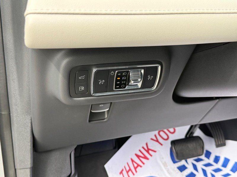 Certified 2025 Lincoln Nautilus Premier AWD/4WD image 25