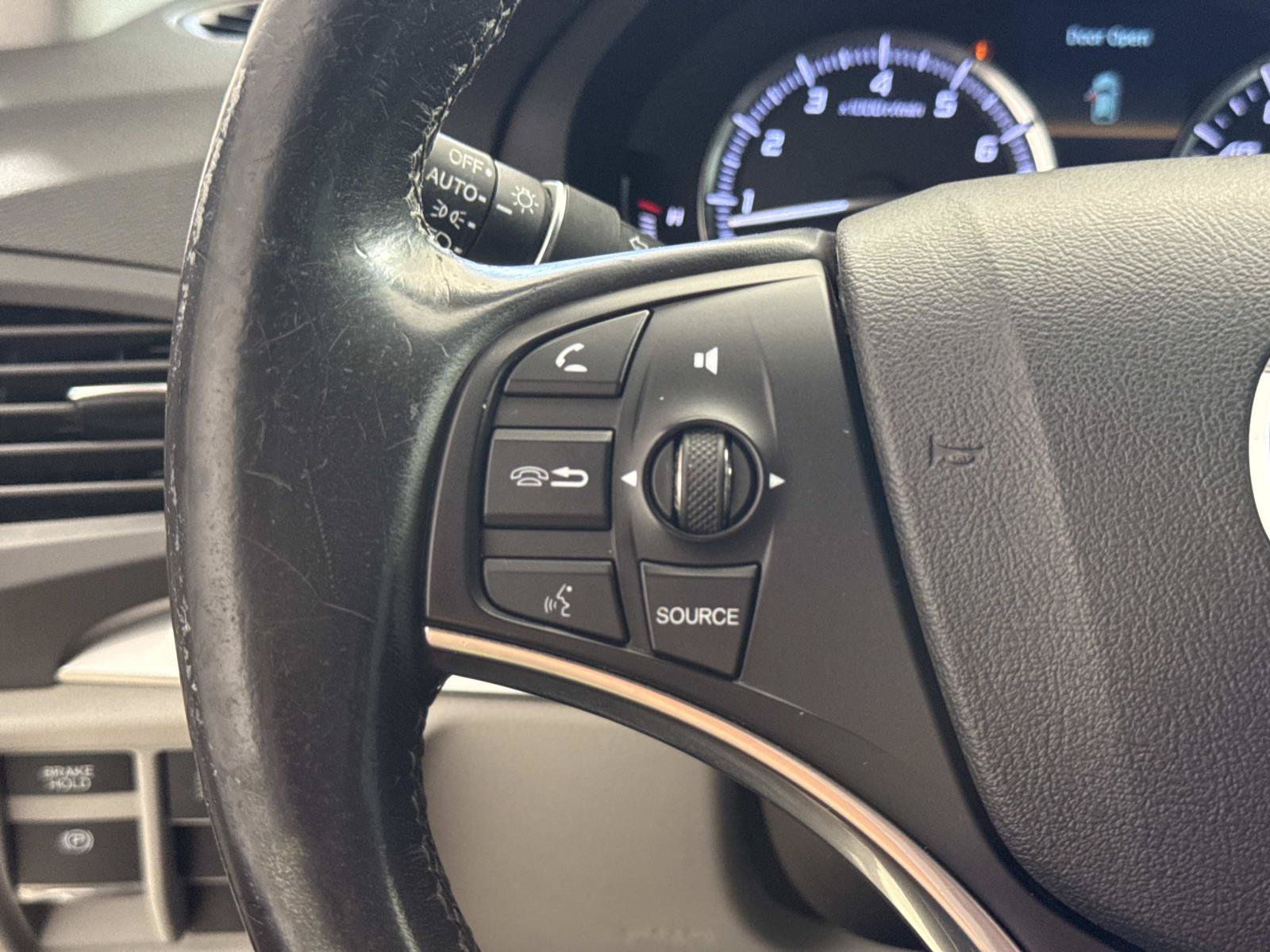 Used 2018 Acura MDX FWD image 28