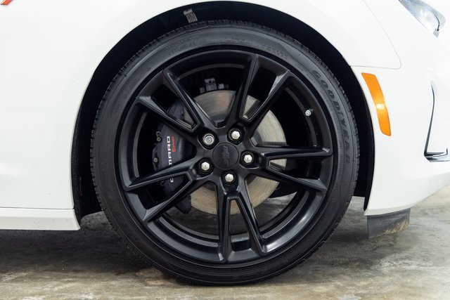 Used 2023 Chevrolet Camaro LT w/ RS Package image 25