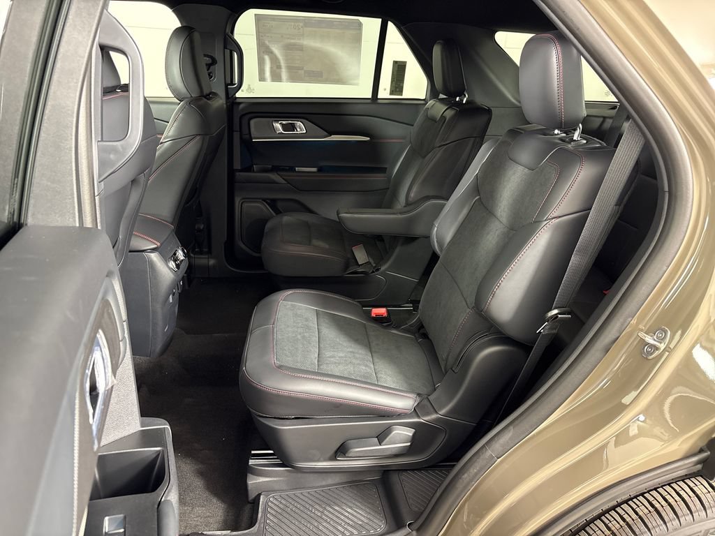 New 2027 Ford Explorer ST RWD image 32