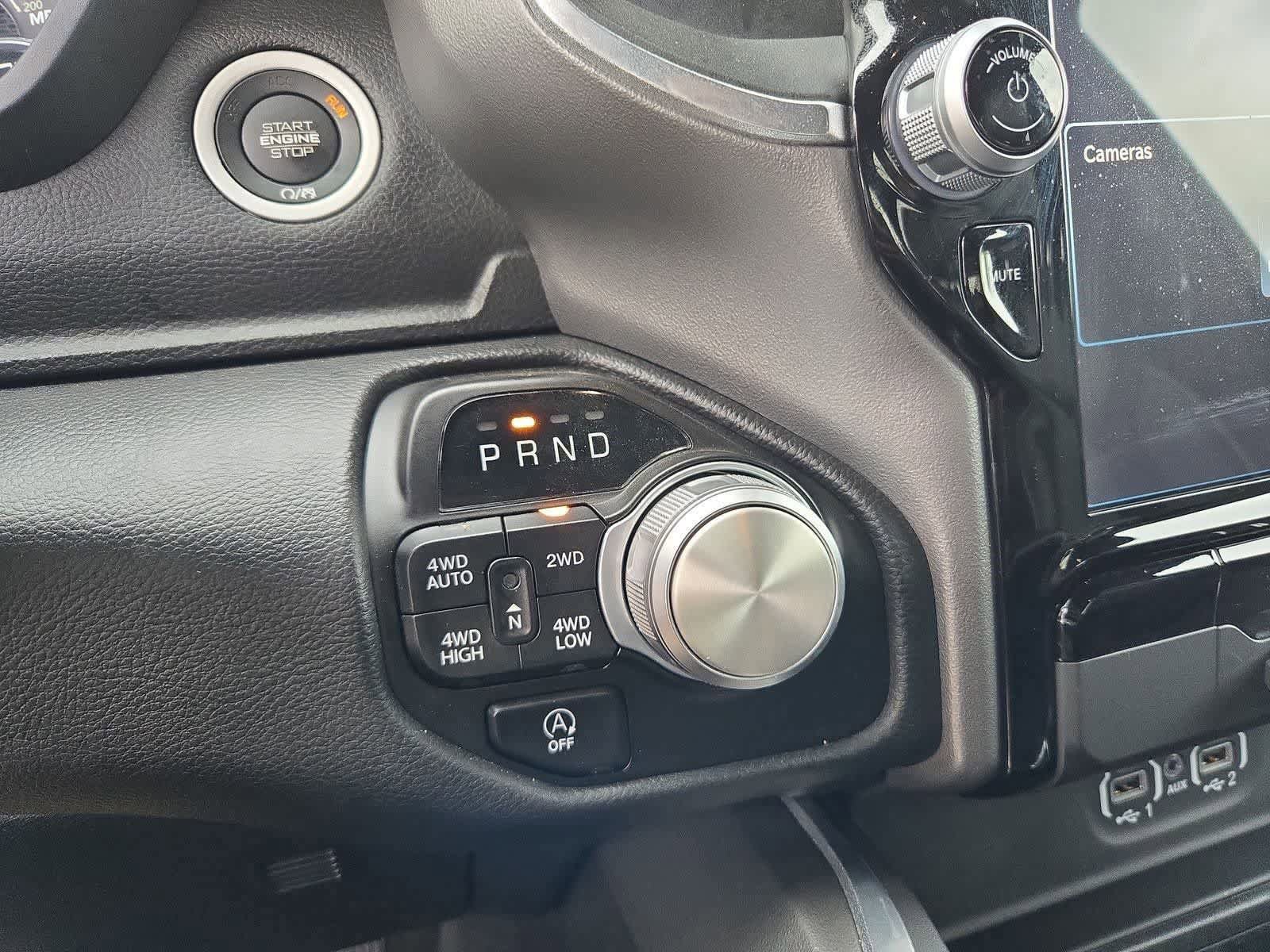 Used 2023 RAM 1500 Laramie AWD/4WD image 31