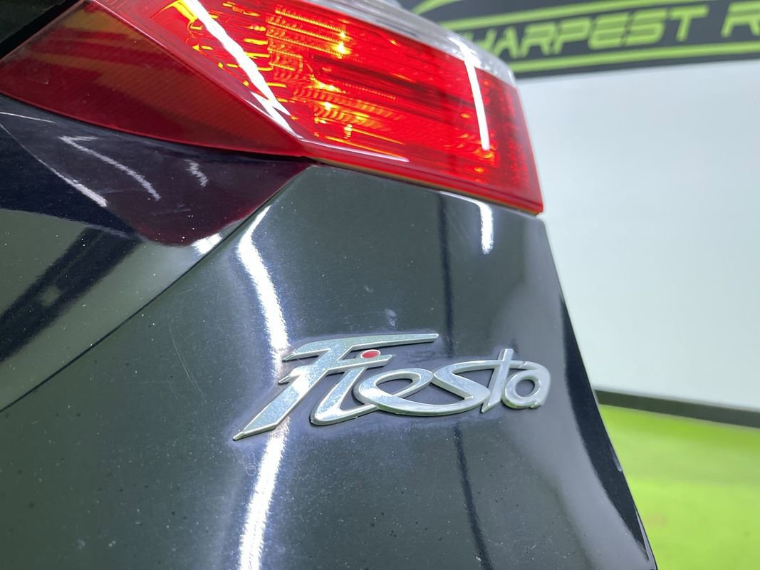 Used 2019 Ford Fiesta SE w/ Cold Weather Package image 13