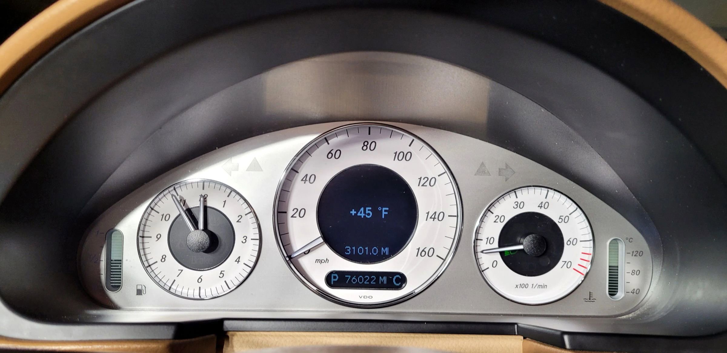 Used 2009 Mercedes-Benz E 350 Sedan image 27