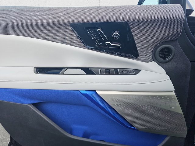 New 2026 Cadillac Optiq Sport 2 image 25