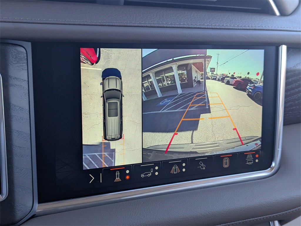 Used 2023 GMC Yukon Denali image 16