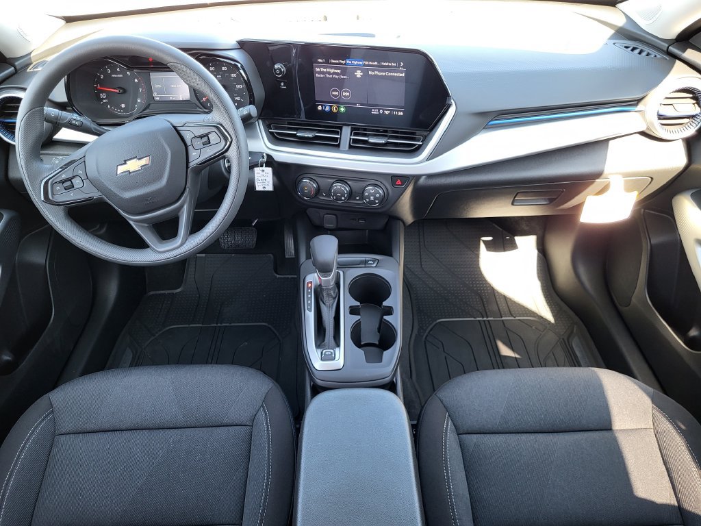New 2026 Chevrolet Trax LS w/ LS Convenience Package FWD image 12