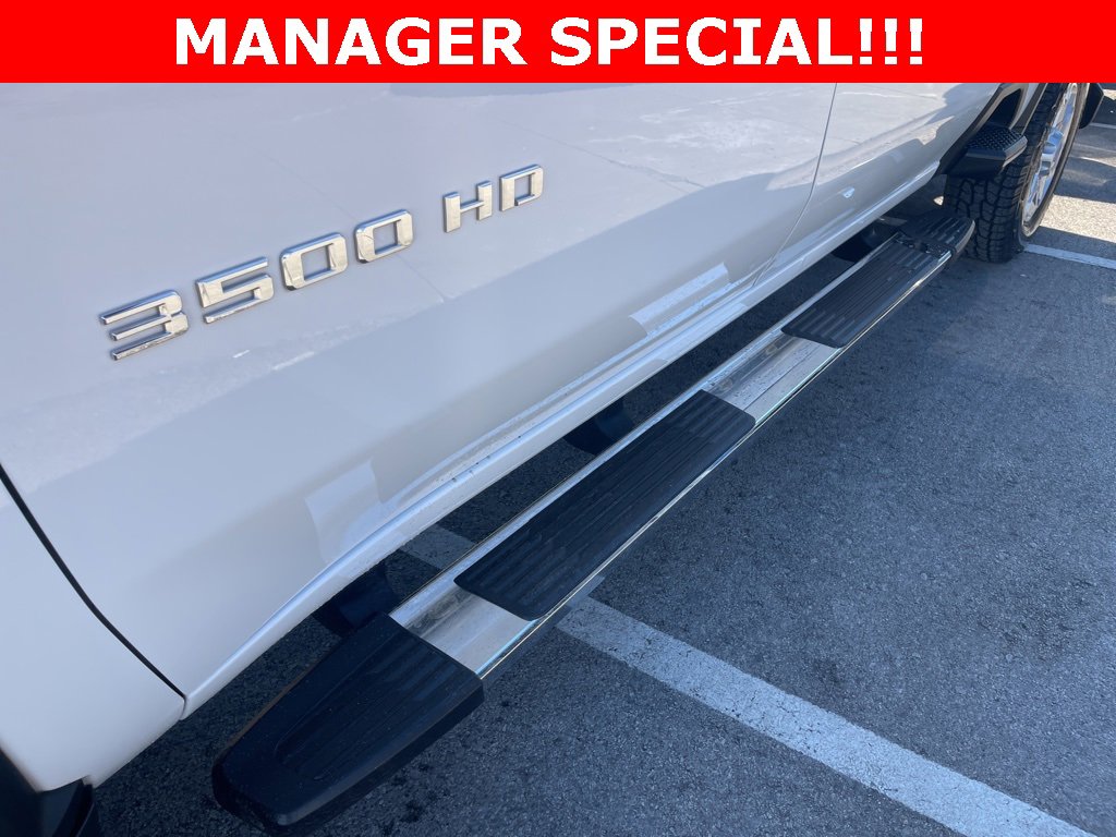 Certified 2022 Chevrolet Silverado 3500 LTZ w/ LTZ Plus Package image 10