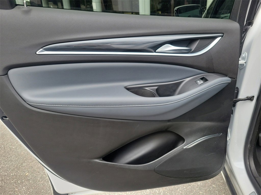 Used 2021 Buick Enclave Essence w/ Sound and Sites Package image 12