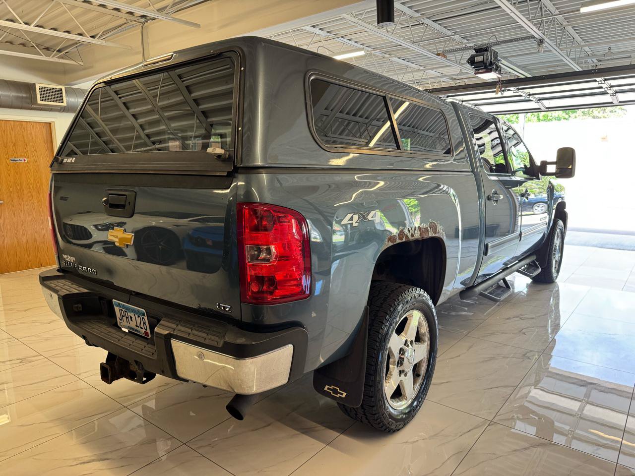 Used 2014 Chevrolet Silverado 2500 LTZ w/ LTZ Plus Package AWD/4WD image 5