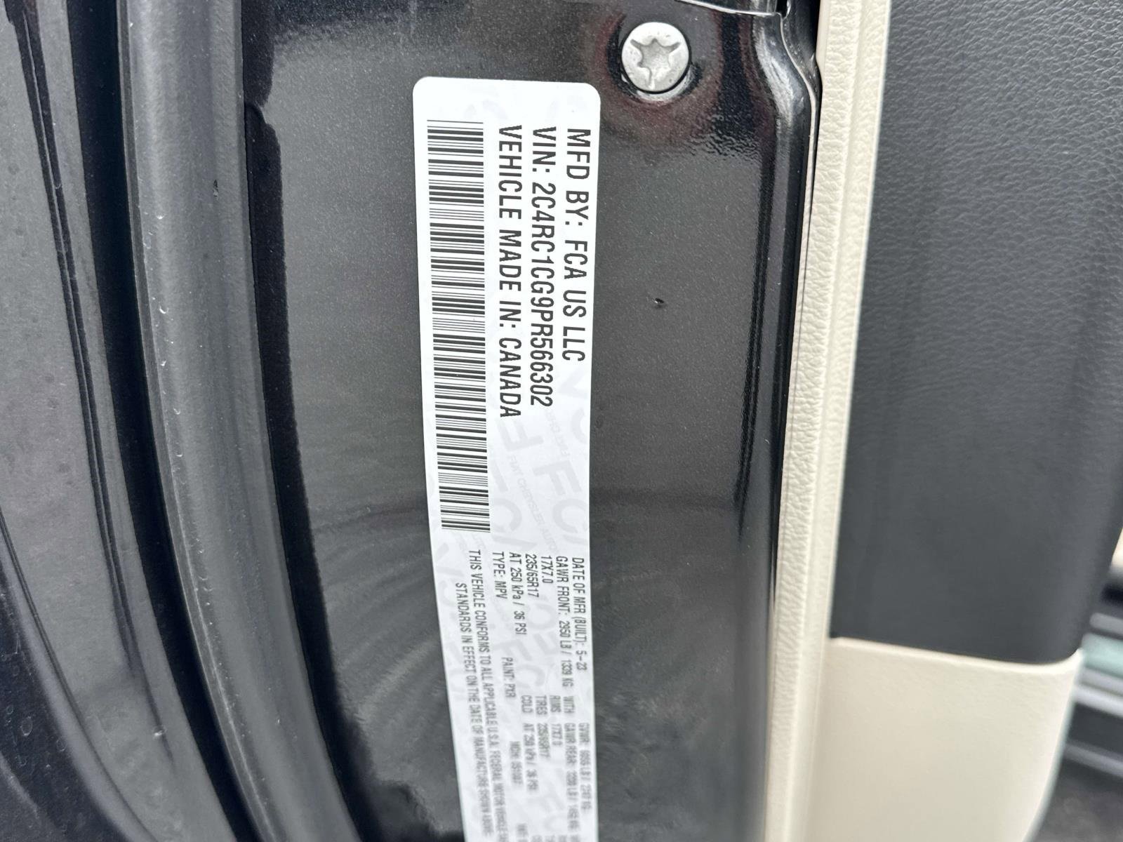 Used 2023 Chrysler Voyager LX image 30