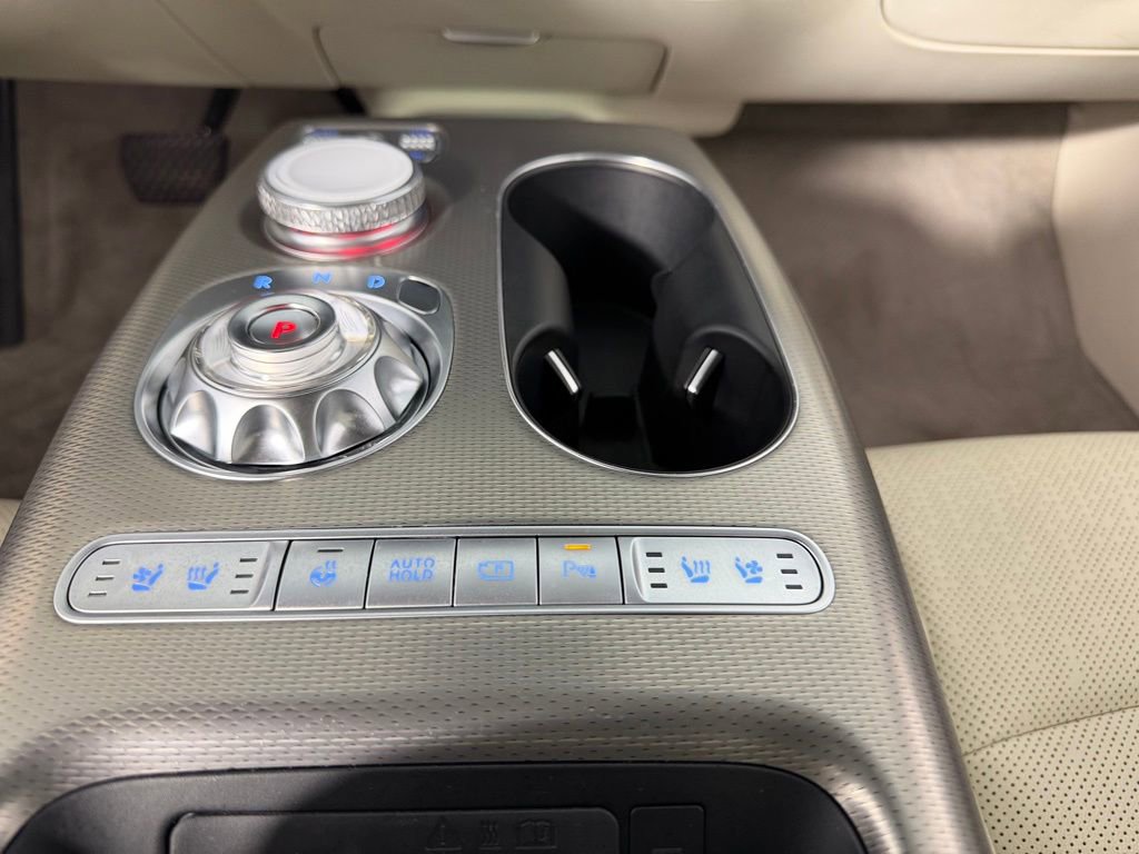 Used 2023 Genesis GV60 Advanced image 17