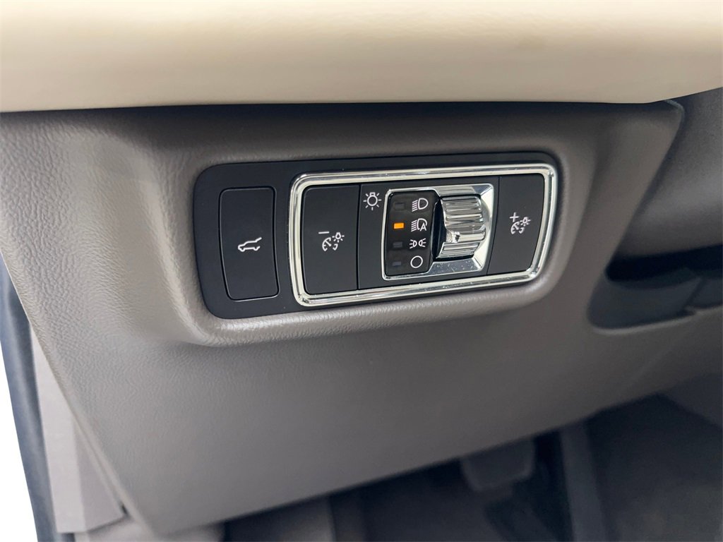 Used 2022 Lincoln Aviator Reserve w/ Equipment Group 201A image 55