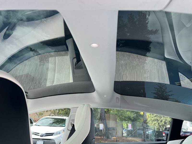 Used 2025 Tesla Model 3 Performance AWD/4WD image 9