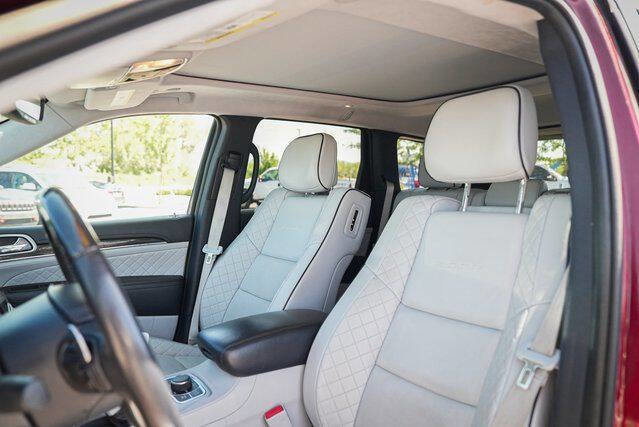Used 2021 Jeep Grand Cherokee Summit image 11