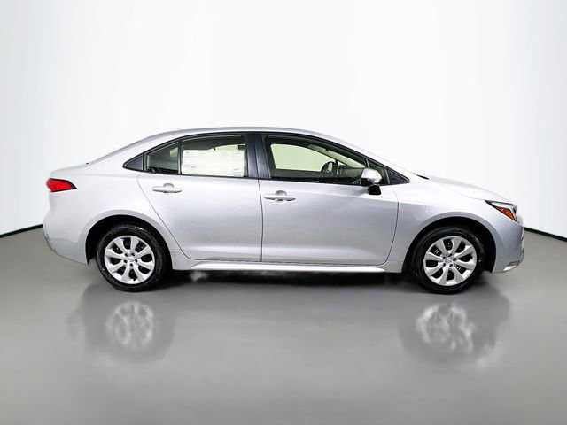 New 2026 Toyota Corolla LE image 2
