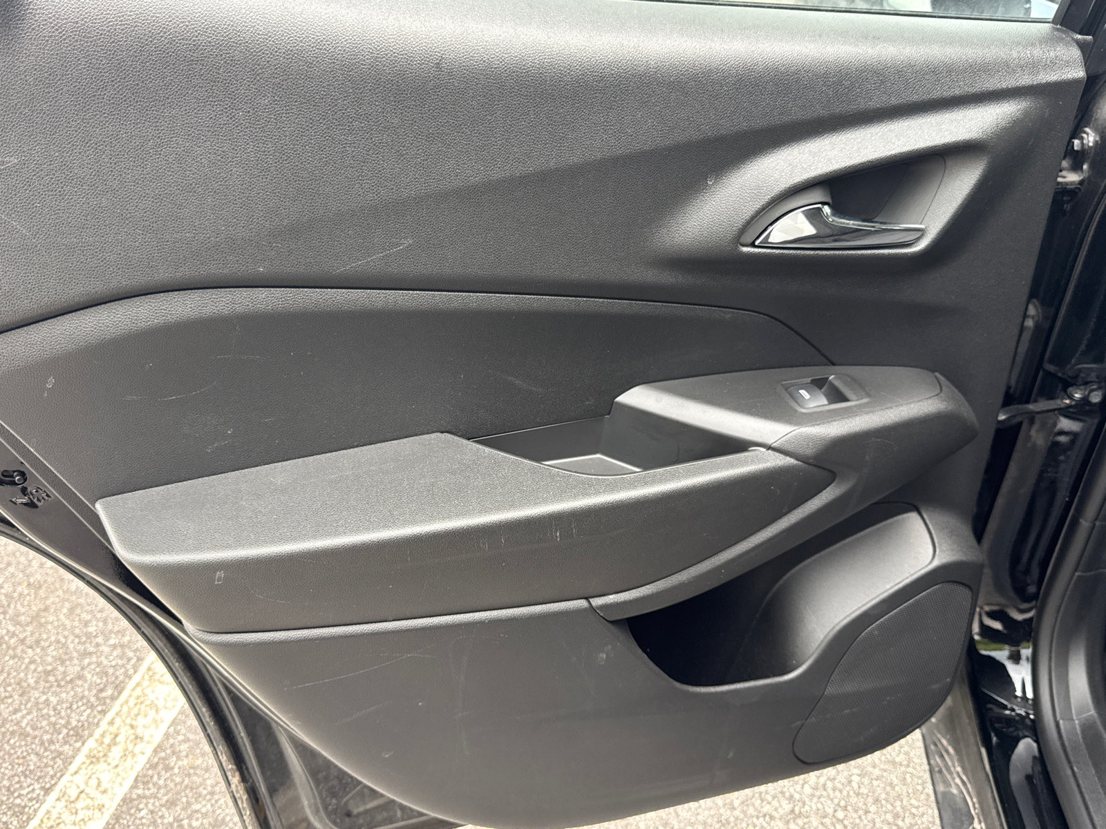Used 2024 Chevrolet Trax LS FWD image 18