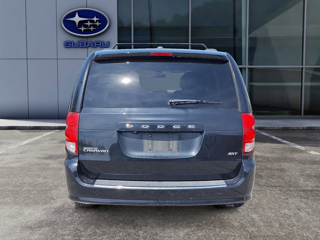 Used 2019 Dodge Grand Caravan SXT image 5