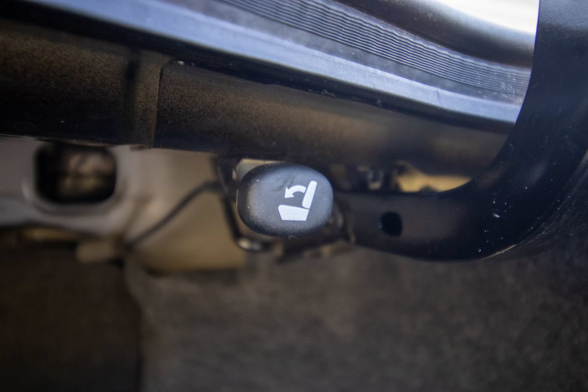 Used 2013 Toyota Corolla S FWD image 34