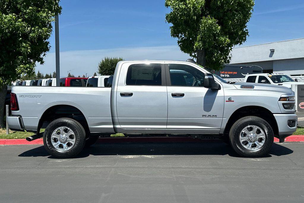 New 2026 RAM 2500 Big Horn AWD/4WD image 3