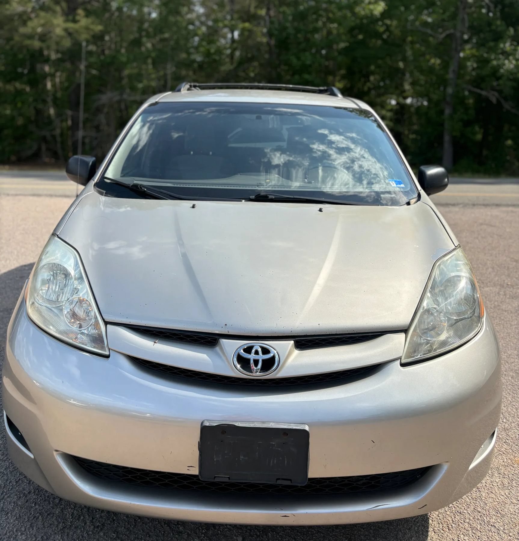 Used 2010 Toyota Sienna LE FWD image 8