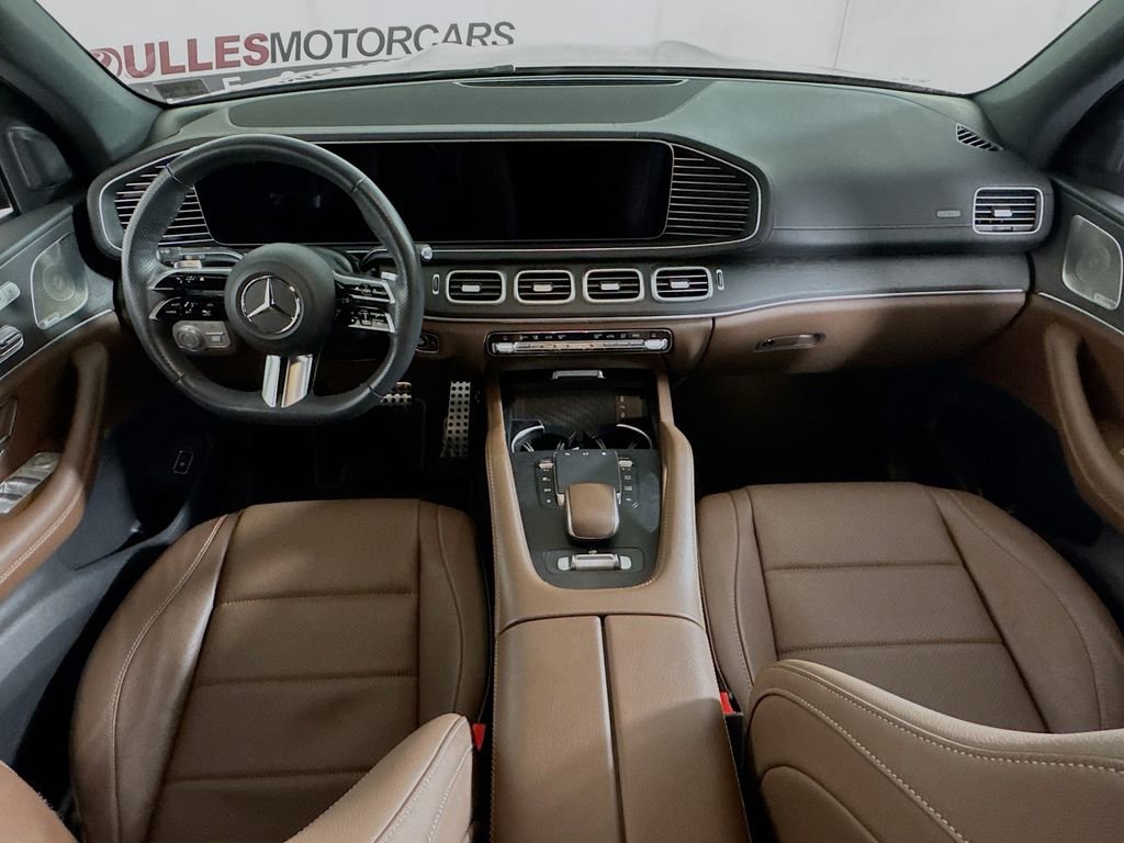 Used 2024 Mercedes-Benz GLS 450 4MATIC image 30