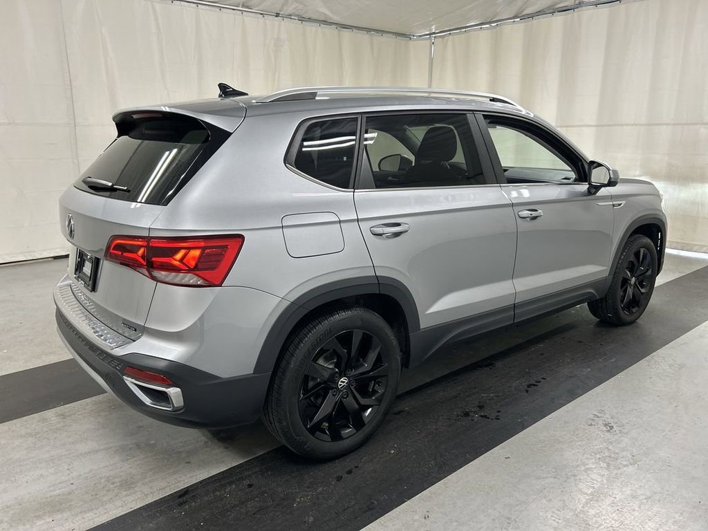 Certified 2023 Volkswagen Taos SE w/ Black Wheel Package AWD/4WD image 2