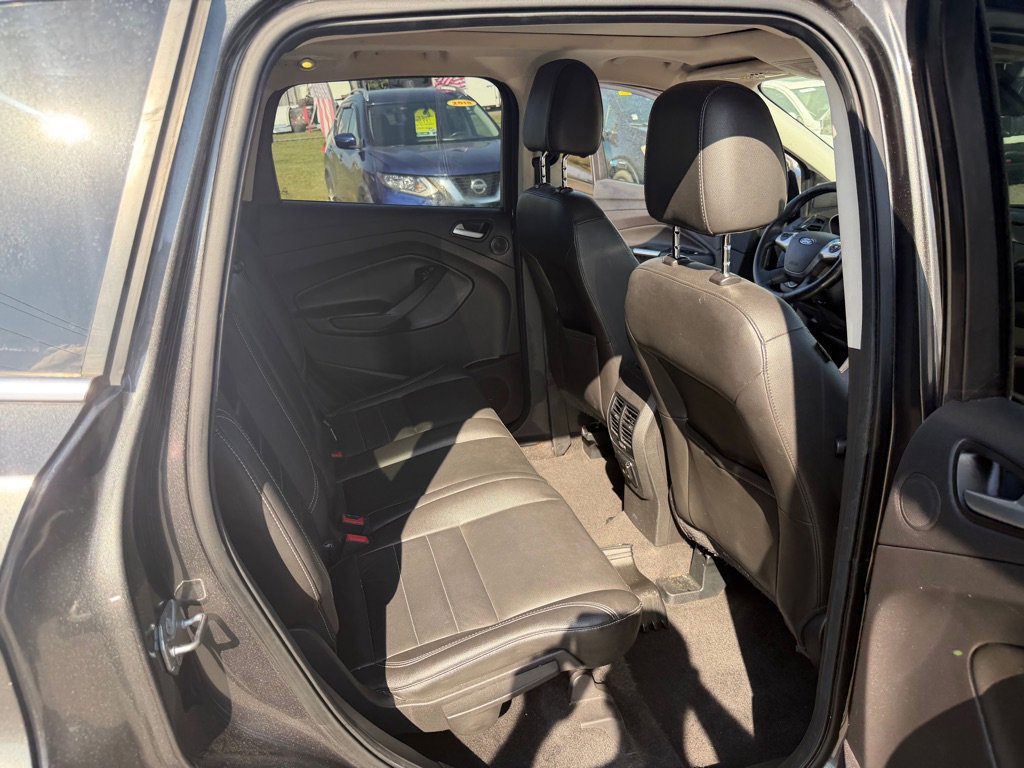 Used 2016 Ford Escape Titanium w/ Equipment Group 301A FWD image 19